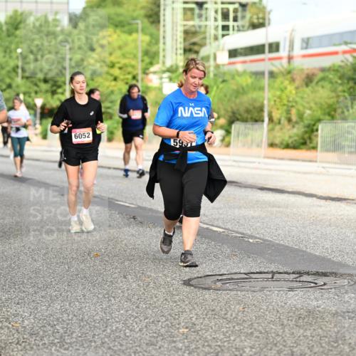 06.09.2026 - CURREX Alsterlauf Dr. Thomas Lammeyer http://msf.ph/oto/10141732 06.09.2026 10:10:50 Laufen 2938, 6052, 5957 meine-sportfotos.de
