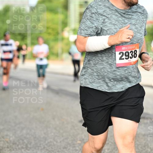 06.09.2026 - CURREX Alsterlauf Dr. Thomas Lammeyer http://msf.ph/oto/10141777 06.09.2026 10:10:54 Laufen 2938 meine-sportfotos.de