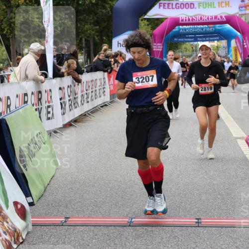 06.09.2026 - CURREX Alsterlauf Strokosch-Dieckow http://msf.ph/oto/10141813 06.09.2026 10:19:19 Ziel 2819, 2837, 3207, 3669, 3713, 4665, 5788 meine-sportfotos.de