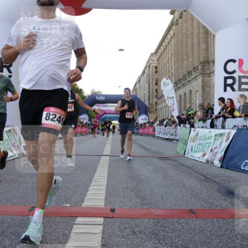 06.09.2026 - CURREX Alsterlauf Yannick Fuchs http://msf.ph/oto/10141828 06.09.2026 09:46:48 Ziel 2556, 3432, 3617, 4716, 4890, 6162, 6255, 8092, 8249 meine-sportfotos.de