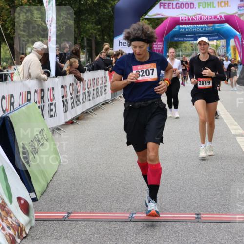 06.09.2026 - CURREX Alsterlauf Strokosch-Dieckow http://msf.ph/oto/10141841 06.09.2026 10:19:19 Ziel 2819, 2837, 3207, 3669, 3713, 4665, 5788 meine-sportfotos.de