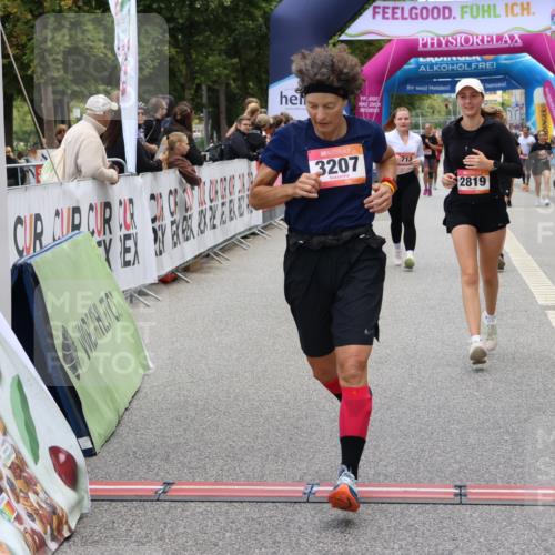 06.09.2026 - CURREX Alsterlauf Strokosch-Dieckow http://msf.ph/oto/10141858 06.09.2026 10:19:19 Ziel 2819, 2837, 3207, 3669, 3713, 4665, 5788 meine-sportfotos.de