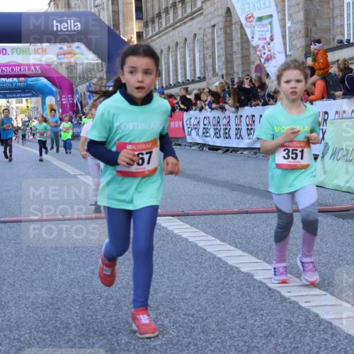 06.09.2026 - CURREX Alsterlauf Strokosch-Dieckow http://msf.ph/oto/10141908 06.09.2026 10:54:37 Ziel 162, 212, 228, 267, 297, 326, 328, 333, 340, 343, 351, 359, 367, 456, 457, 8343 meine-sportfotos.de
