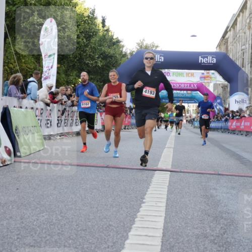 06.09.2026 - CURREX Alsterlauf Yannick Fuchs http://msf.ph/oto/10141996 06.09.2026 09:46:51 Ziel 3432, 3617, 3678, 4311, 4716, 4890, 5198, 5731, 6162, 6255, 8092, 8249 meine-sportfotos.de