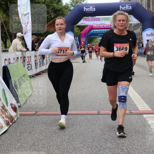 06.09.2026 - CURREX Alsterlauf Strokosch-Dieckow http://msf.ph/oto/10142044 06.09.2026 10:19:24 Ziel 2819, 2837, 3207, 3669, 3713, 4665, 5422, 5426, 5427, 5788, 5795 meine-sportfotos.de
