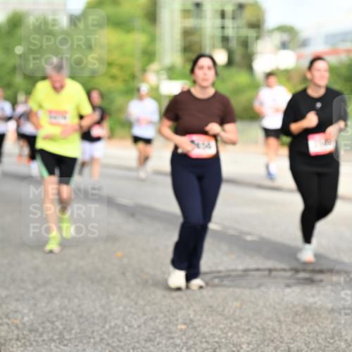 06.09.2026 - CURREX Alsterlauf Dr. Thomas Lammeyer http://msf.ph/oto/10142069 06.09.2026 10:11:24 Laufen  meine-sportfotos.de