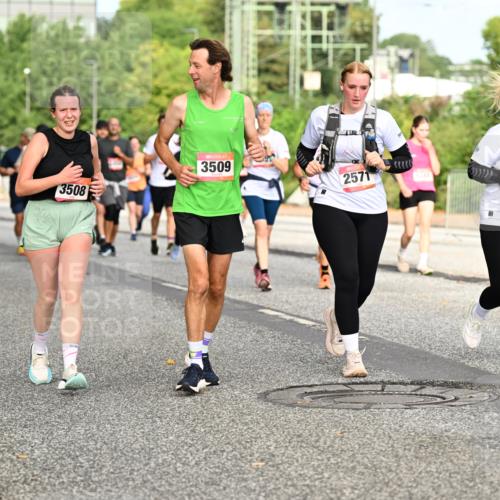 06.09.2026 - CURREX Alsterlauf Dr. Thomas Lammeyer http://msf.ph/oto/10142146 06.09.2026 10:11:32 Laufen 3508, 3509, 2571, 2570 meine-sportfotos.de