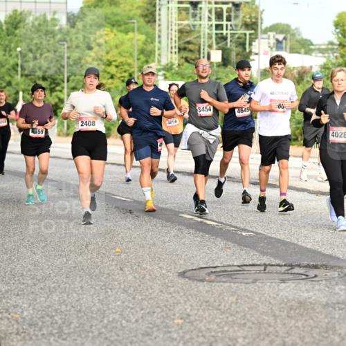 06.09.2026 - CURREX Alsterlauf Dr. Thomas Lammeyer http://msf.ph/oto/10142188 06.09.2026 10:11:36 Laufen 5859, 6058, 55, 2408, 3454, 4645, 60, 4056, 4028 meine-sportfotos.de