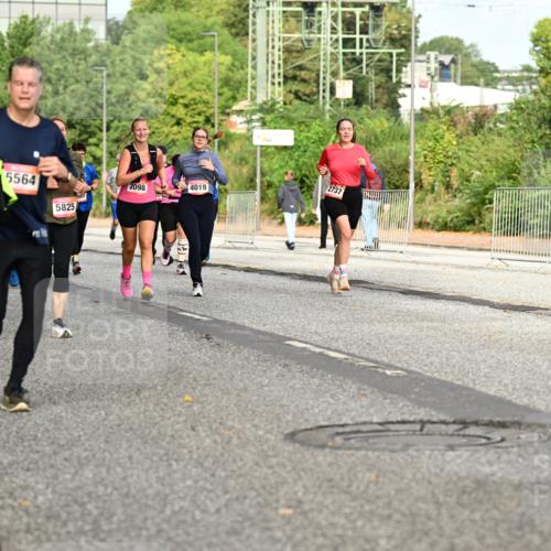 06.09.2026 - CURREX Alsterlauf Dr. Thomas Lammeyer http://msf.ph/oto/10142282 06.09.2026 10:11:46 Laufen 5945, 5564, 2737, 2098, 4019, 5825 meine-sportfotos.de