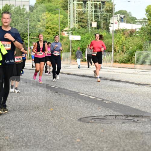 06.09.2026 - CURREX Alsterlauf Dr. Thomas Lammeyer http://msf.ph/oto/10142283 06.09.2026 10:11:46 Laufen 733, 3945, 564, 547, 98, 4019, 5825, 2737 meine-sportfotos.de