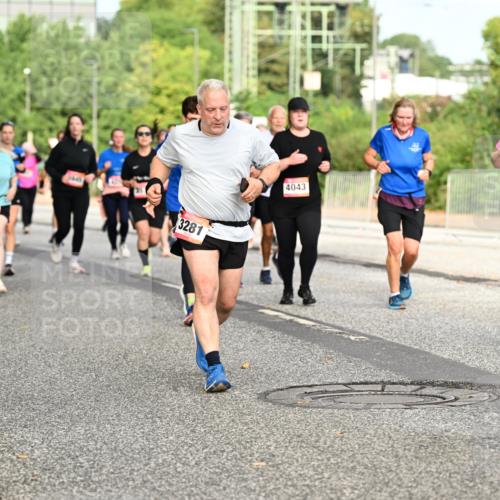 06.09.2026 - CURREX Alsterlauf Dr. Thomas Lammeyer http://msf.ph/oto/10142343 06.09.2026 10:11:52 Laufen 4733, 3281, 4043, 4547 meine-sportfotos.de