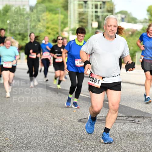 06.09.2026 - CURREX Alsterlauf Dr. Thomas Lammeyer http://msf.ph/oto/10142356 06.09.2026 10:11:53 Laufen 288, 3281 meine-sportfotos.de