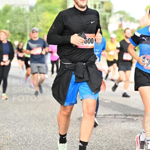 06.09.2026 - CURREX Alsterlauf Dr. Thomas Lammeyer http://msf.ph/oto/10142409 06.09.2026 10:11:59 Laufen 600, 3539 meine-sportfotos.de