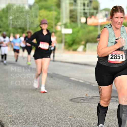 06.09.2026 - CURREX Alsterlauf Dr. Thomas Lammeyer http://msf.ph/oto/10142485 06.09.2026 10:12:07 Laufen 2851 meine-sportfotos.de
