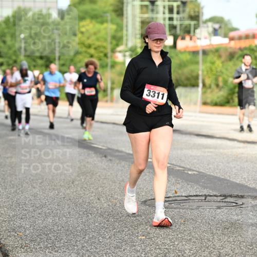 06.09.2026 - CURREX Alsterlauf Dr. Thomas Lammeyer http://msf.ph/oto/10142500 06.09.2026 10:12:08 Laufen 3311 meine-sportfotos.de