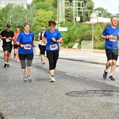 06.09.2026 - CURREX Alsterlauf Dr. Thomas Lammeyer http://msf.ph/oto/10142607 06.09.2026 10:12:19 Laufen 8109, 2880, 557, 2887, 888 meine-sportfotos.de