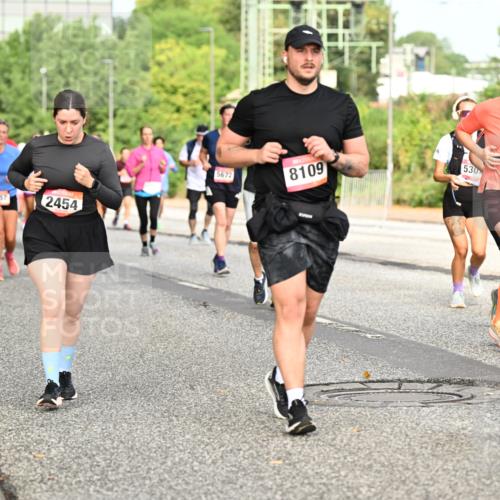 06.09.2026 - CURREX Alsterlauf Dr. Thomas Lammeyer http://msf.ph/oto/10142667 06.09.2026 10:12:25 Laufen 4557, 2454, 5672, 8109, 530, 5308, 212 meine-sportfotos.de