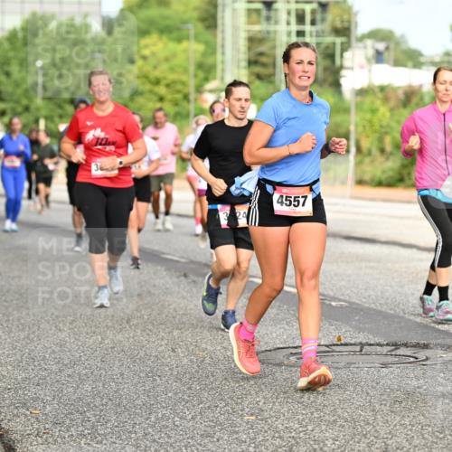 06.09.2026 - CURREX Alsterlauf Dr. Thomas Lammeyer http://msf.ph/oto/10142717 06.09.2026 10:12:31 Laufen 3, 24, 4557, 8283 meine-sportfotos.de