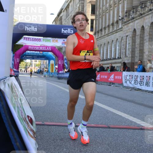 06.09.2026 - CURREX Alsterlauf Strokosch-Dieckow http://msf.ph/oto/10143288 06.09.2026 11:16:39 Ziel 64 meine-sportfotos.de