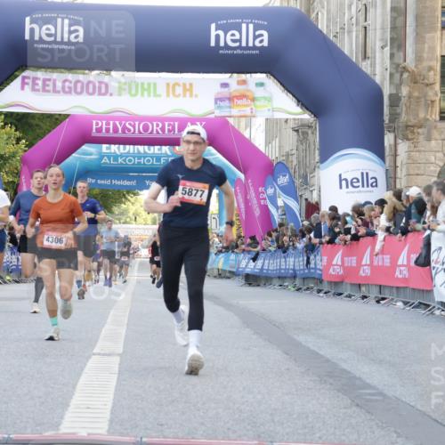 06.09.2026 - CURREX Alsterlauf Yannick Fuchs http://msf.ph/oto/10143313 06.09.2026 09:47:10 Ziel 2210, 2569, 2605, 4306, 5297, 5403, 5417, 5877, 6150, 8104, 8125 meine-sportfotos.de
