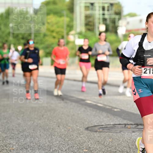 06.09.2026 - CURREX Alsterlauf Dr. Thomas Lammeyer http://msf.ph/oto/10143494 06.09.2026 10:14:10 Laufen 2157 meine-sportfotos.de