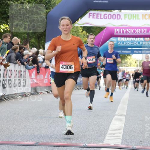 06.09.2026 - CURREX Alsterlauf Yannick Fuchs http://msf.ph/oto/10143529 06.09.2026 09:47:12 Ziel 2569, 4306, 4598, 5297, 5403, 5417, 5877, 6150, 8104 meine-sportfotos.de