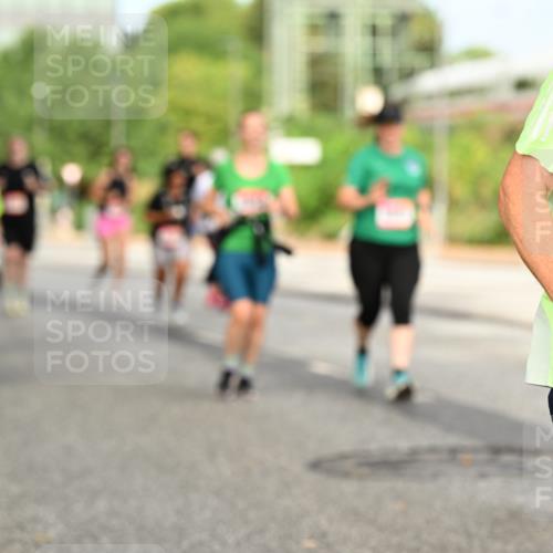 06.09.2026 - CURREX Alsterlauf Dr. Thomas Lammeyer http://msf.ph/oto/10143548 06.09.2026 10:14:15 Laufen  meine-sportfotos.de