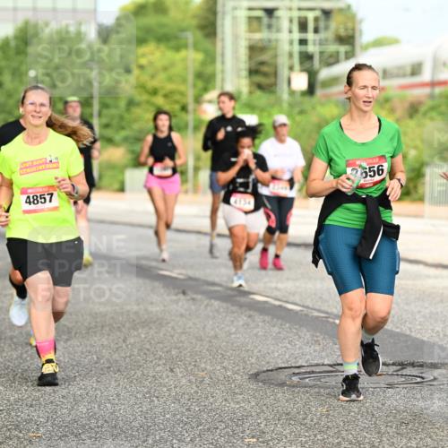 06.09.2026 - CURREX Alsterlauf Dr. Thomas Lammeyer http://msf.ph/oto/10143559 06.09.2026 10:14:17 Laufen 4857, 4134, 556, 8001 meine-sportfotos.de