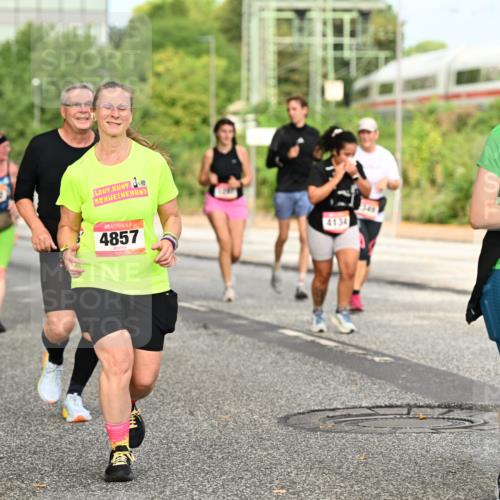 06.09.2026 - CURREX Alsterlauf Dr. Thomas Lammeyer http://msf.ph/oto/10143568 06.09.2026 10:14:18 Laufen 4857, 4134, 265 meine-sportfotos.de