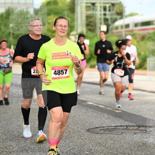 06.09.2026 - CURREX Alsterlauf Dr. Thomas Lammeyer http://msf.ph/oto/10143573 06.09.2026 10:14:19 Laufen 28, 4857, 4134 meine-sportfotos.de