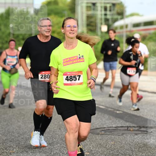 06.09.2026 - CURREX Alsterlauf Dr. Thomas Lammeyer http://msf.ph/oto/10143575 06.09.2026 10:14:19 Laufen 280, 4857 meine-sportfotos.de