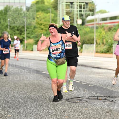 06.09.2026 - CURREX Alsterlauf Dr. Thomas Lammeyer http://msf.ph/oto/10143597 06.09.2026 10:14:22 Laufen 560, 5662, 305, 1297 meine-sportfotos.de