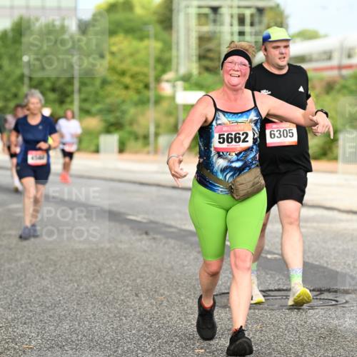 06.09.2026 - CURREX Alsterlauf Dr. Thomas Lammeyer http://msf.ph/oto/10143606 06.09.2026 10:14:23 Laufen 5662, 6305 meine-sportfotos.de