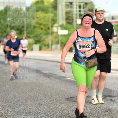 06.09.2026 - CURREX Alsterlauf Dr. Thomas Lammeyer http://msf.ph/oto/10143609 06.09.2026 10:14:23 Laufen 5662 meine-sportfotos.de