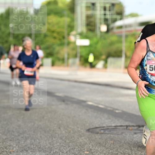 06.09.2026 - CURREX Alsterlauf Dr. Thomas Lammeyer http://msf.ph/oto/10143616 06.09.2026 10:14:23 Laufen 5662 meine-sportfotos.de