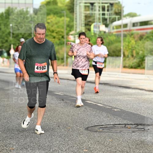 06.09.2026 - CURREX Alsterlauf Dr. Thomas Lammeyer http://msf.ph/oto/10143659 06.09.2026 10:14:29 Laufen 4102, 2271 meine-sportfotos.de