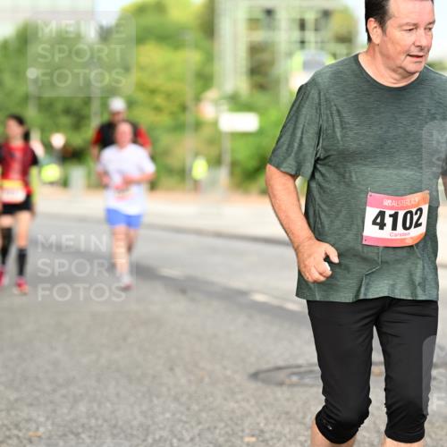 06.09.2026 - CURREX Alsterlauf Dr. Thomas Lammeyer http://msf.ph/oto/10143679 06.09.2026 10:14:31 Laufen 4102 meine-sportfotos.de
