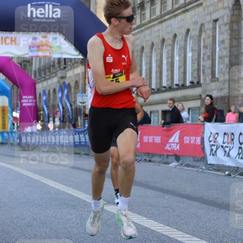 06.09.2026 - CURREX Alsterlauf Strokosch-Dieckow http://msf.ph/oto/10143684 06.09.2026 11:17:59 Ziel 55, 67, 72, 90, 1074 meine-sportfotos.de