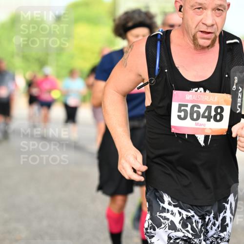 06.09.2026 - CURREX Alsterlauf Dr. Thomas Lammeyer http://msf.ph/oto/10143761 06.09.2026 10:14:47 Laufen 5648 meine-sportfotos.de