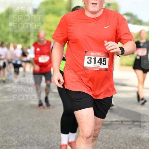 06.09.2026 - CURREX Alsterlauf Dr. Thomas Lammeyer http://msf.ph/oto/10143877 06.09.2026 10:15:03 Laufen 3145 meine-sportfotos.de
