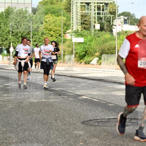 06.09.2026 - CURREX Alsterlauf Dr. Thomas Lammeyer http://msf.ph/oto/10143890 06.09.2026 10:15:06 Laufen 3926, 3769, 3654, 2084 meine-sportfotos.de