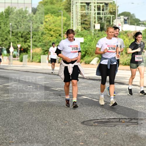 06.09.2026 - CURREX Alsterlauf Dr. Thomas Lammeyer http://msf.ph/oto/10143915 06.09.2026 10:15:09 Laufen 3926, 3769, 3654 meine-sportfotos.de