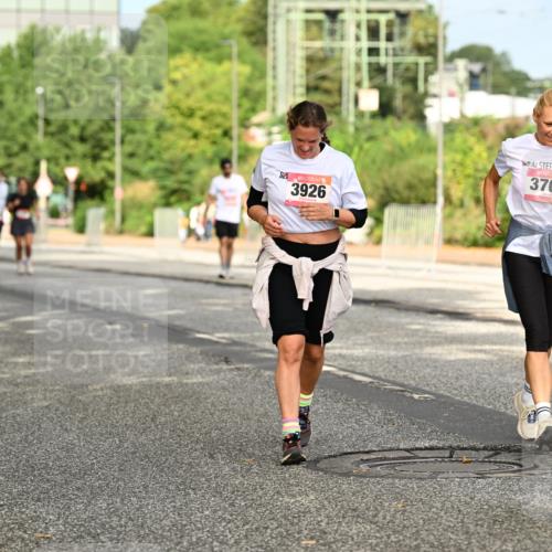 06.09.2026 - CURREX Alsterlauf Dr. Thomas Lammeyer http://msf.ph/oto/10143926 06.09.2026 10:15:10 Laufen 3926, 3769, 2358 meine-sportfotos.de