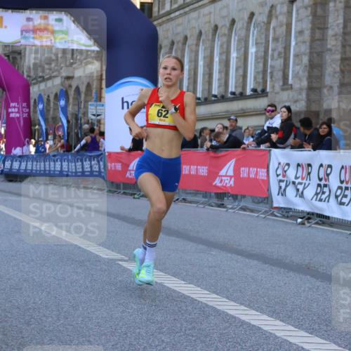 06.09.2026 - CURREX Alsterlauf Strokosch-Dieckow http://msf.ph/oto/10143969 06.09.2026 11:19:49 Ziel 62 meine-sportfotos.de