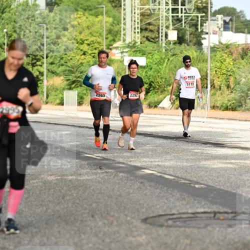 06.09.2026 - CURREX Alsterlauf Dr. Thomas Lammeyer http://msf.ph/oto/10143976 06.09.2026 10:15:18 Laufen 2293, 2292, 5172 meine-sportfotos.de