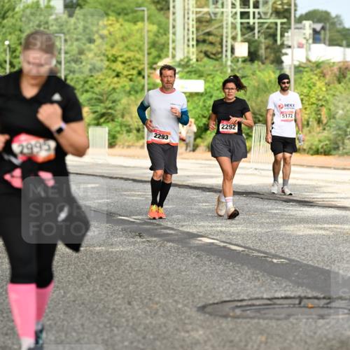 06.09.2026 - CURREX Alsterlauf Dr. Thomas Lammeyer http://msf.ph/oto/10143986 06.09.2026 10:15:19 Laufen 2293, 2292, 5172 meine-sportfotos.de