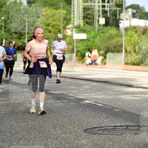06.09.2026 - CURREX Alsterlauf Dr. Thomas Lammeyer http://msf.ph/oto/10144033 06.09.2026 10:15:28 Laufen 4767, 3417 meine-sportfotos.de