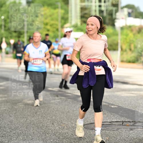 06.09.2026 - CURREX Alsterlauf Dr. Thomas Lammeyer http://msf.ph/oto/10144056 06.09.2026 10:15:30 Laufen 3417 meine-sportfotos.de
