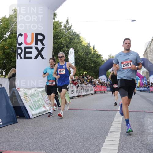 06.09.2026 - CURREX Alsterlauf Yannick Fuchs http://msf.ph/oto/10144093 06.09.2026 09:47:23 Ziel 2106, 2807, 4441, 4598, 4674, 4863, 5389, 5645, 5729, 6021, 6172 meine-sportfotos.de
