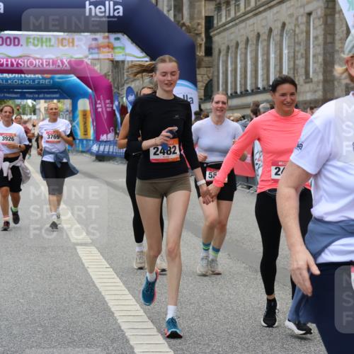 06.09.2026 - CURREX Alsterlauf Strokosch-Dieckow http://msf.ph/oto/10144097 06.09.2026 10:20:04 Ziel 2031, 2043, 2482, 2483, 3417, 3769, 3926, 4270, 4610, 4767, 5580, 5581 meine-sportfotos.de